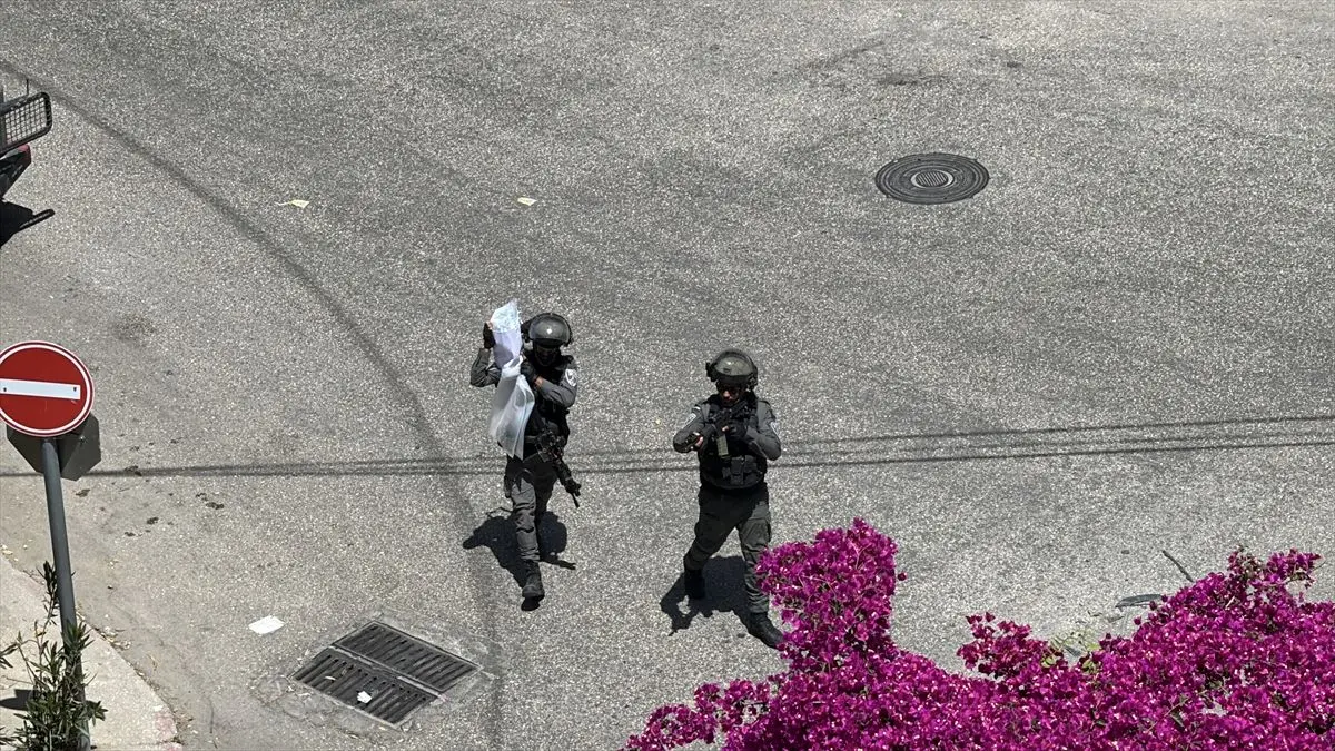 تصاویر؛ سرقت مسلحانه سربازان اسرائیلی از صرافیها