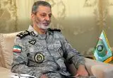 تصویر؛ شهید موسوی در دوران دانشجویی، کنار شهید ستاری