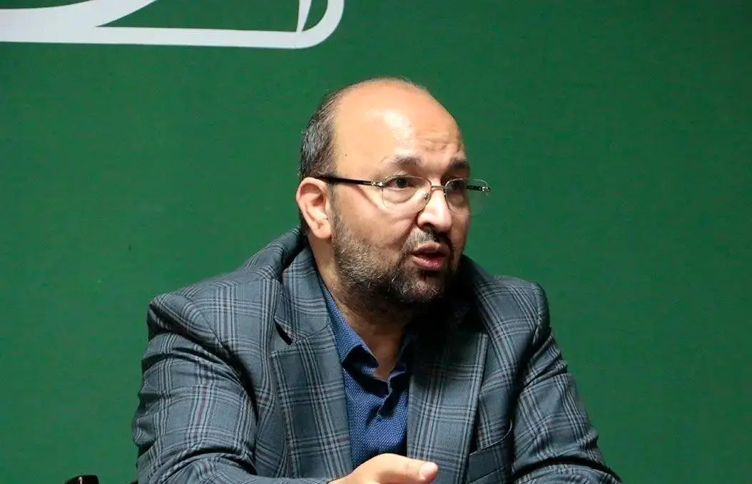 جواد امام: آزادی عملی که شوراها باید داشته باشند از آن‌ها سلب شده است