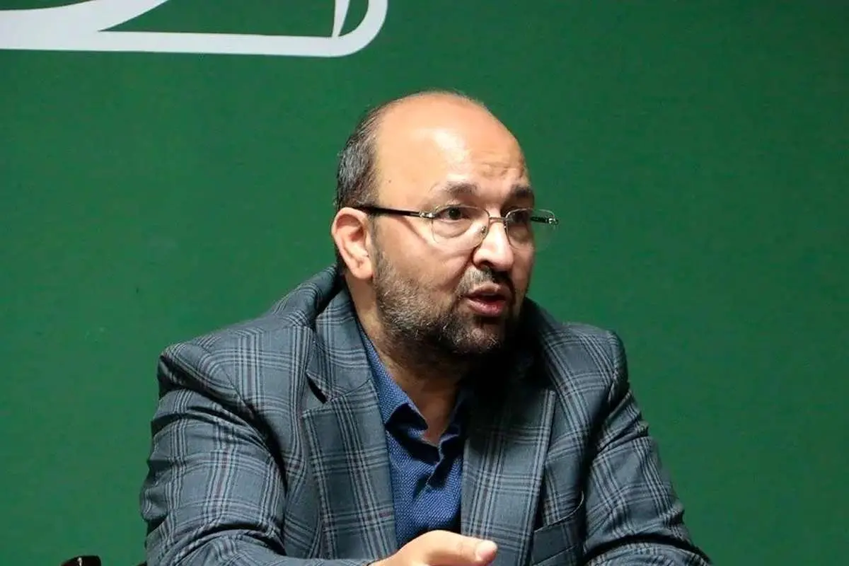 جواد امام: آزادی عملی که شوراها باید داشته باشند از آن‌ها سلب شده است