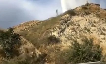 فوران آب پس از شکستگی خط انتقال آب به بجنورد
