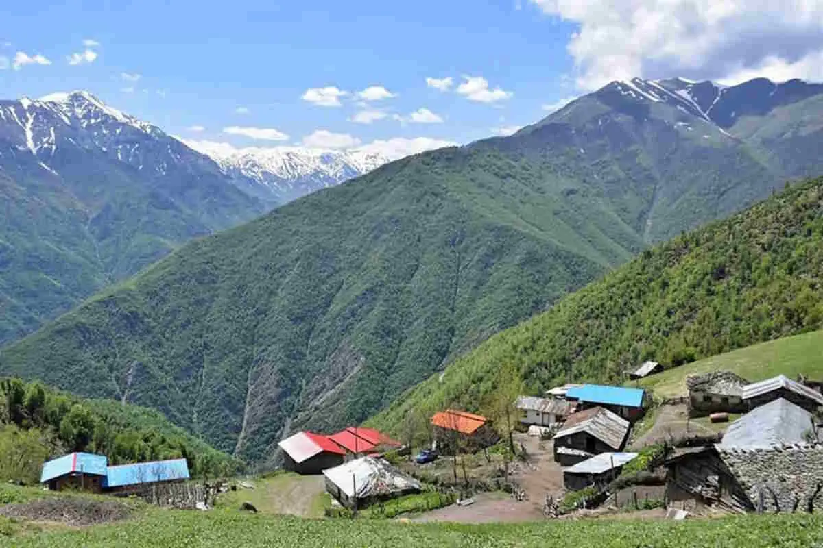 کشف گورستان عصر آهن و اشکانی در چاسر الیت چالوس