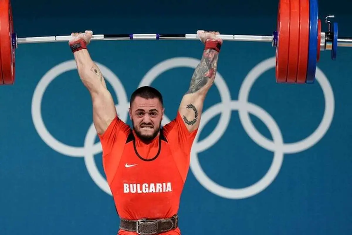 جنگ اعراب برای خریدن اعجوبه وزنه‌برداری دنیا!

