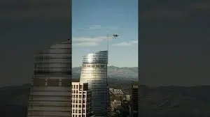 شیء مرموز فلزی در لس‌آنجلس؛ سفینه فضایی یا شوخی اینترنتی؟