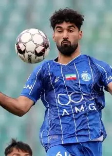 مهاجم سایه استقلال از خط دفاع!