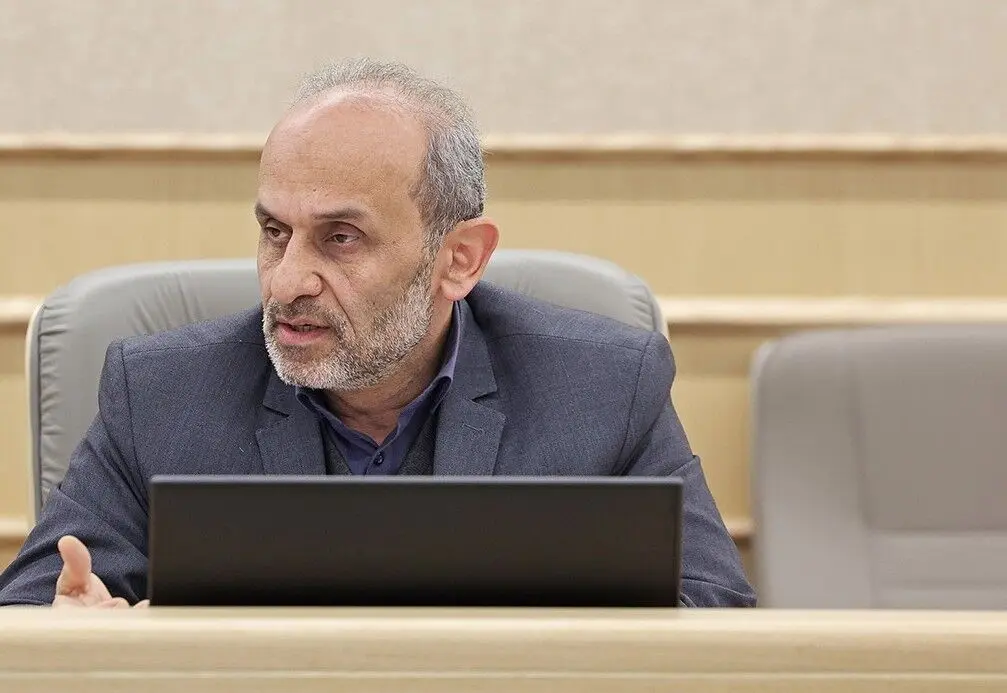 انتقاد تند روزنامه اصولگرا از رئیس صداوسیما: رسانه ملی صرفاً به تماشاگر منفعل بحران‌های اجتماعی تبدیل شده 
