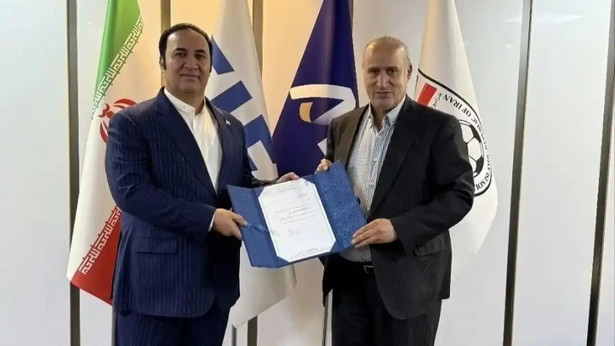 مورد عجیب در فدراسیون فوتبال؛ مردی با فالوئرهای فیک! 
