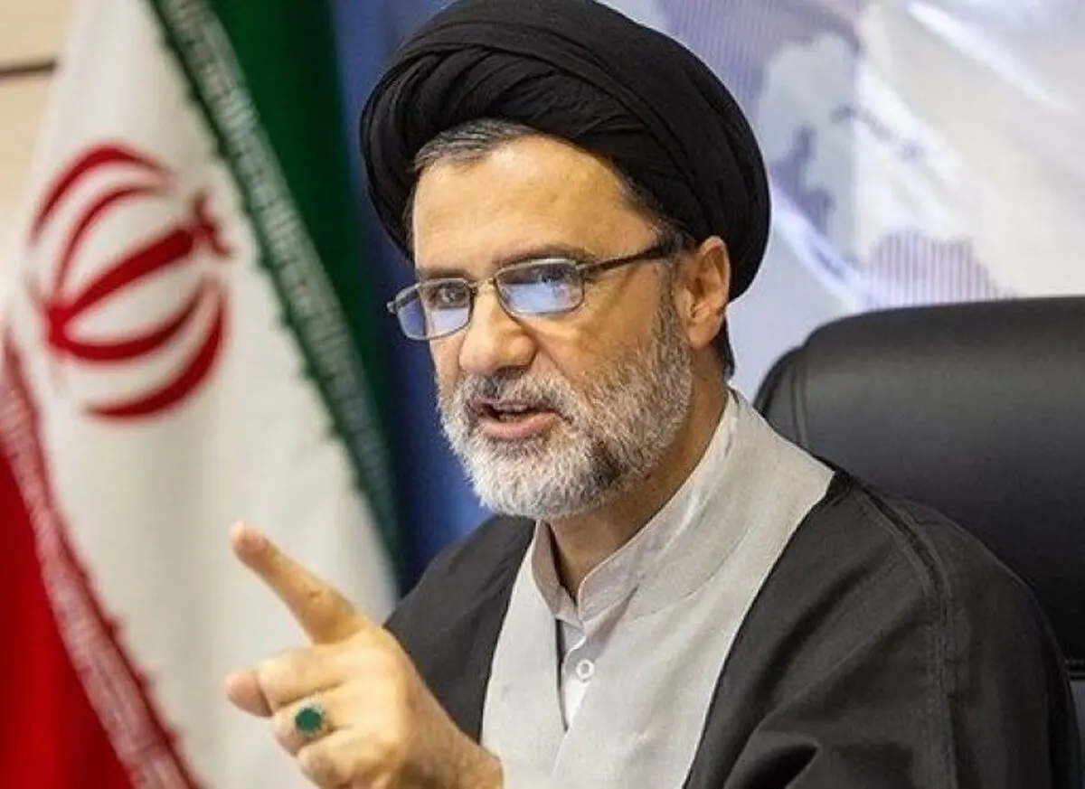 ادعای عجیب نماینده مجلس علیه روحانی/ او مجوز بازدید از مراکز نظامی را به غربی‌ها داد 
