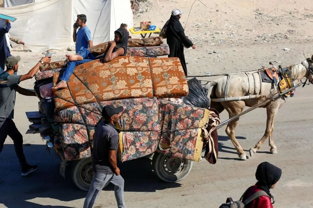 تصاویر؛ سیل آوارگان فلسطینی همزمان با آغاز عملیات نظامی اسرائیل