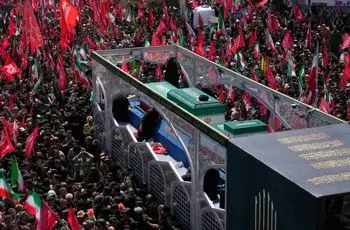 ویدئو؛ پیکر رهبر شهید در راه نجف