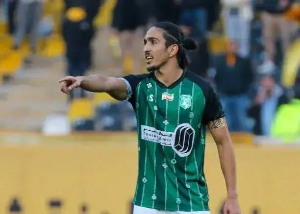 ستاره پرسپولیسی آبی‌پوش شد