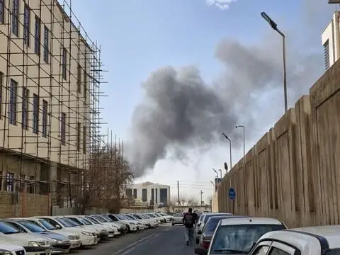 لحظاتی پس از اصابت موشک به مدرسه دخترانه میناب
