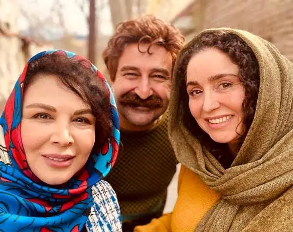 موتورسواری ژاله صامتی و شهره سلطانی 