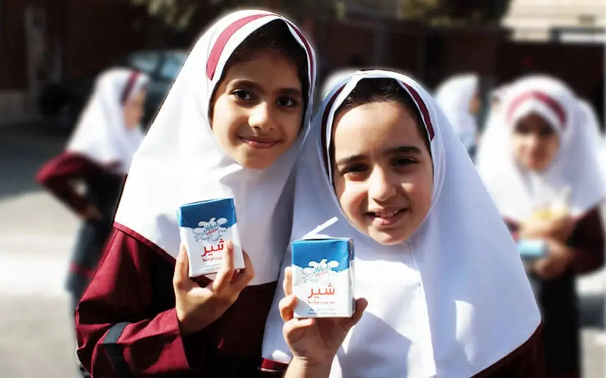 توزیع شیر رایگان فقط در این مدارس