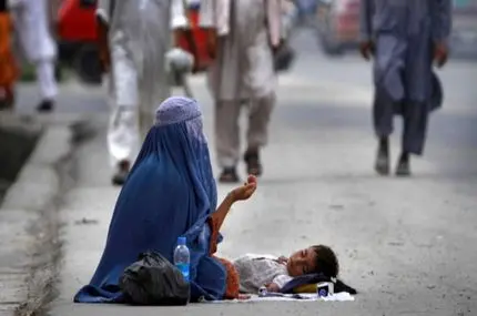 ویدئویی جنجالی از گدایی زنان افغان در حکومت طالبان