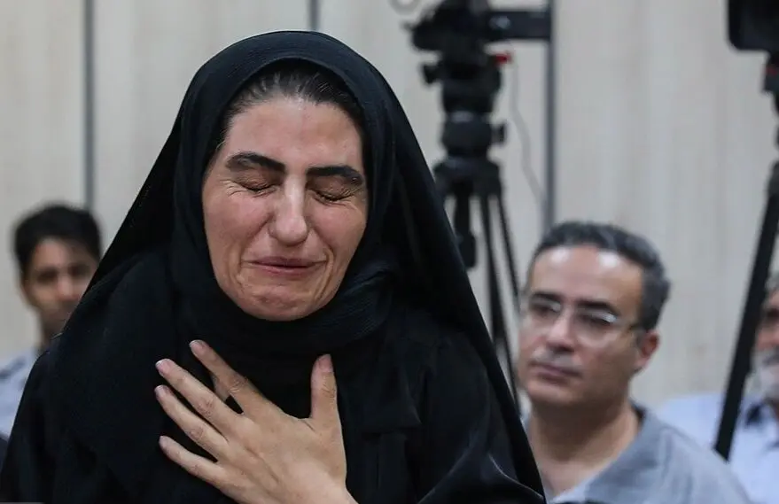 واکنش مادر الهه حسین‌نژاد به درخواست‌ بخشش بهمن فرزانه
