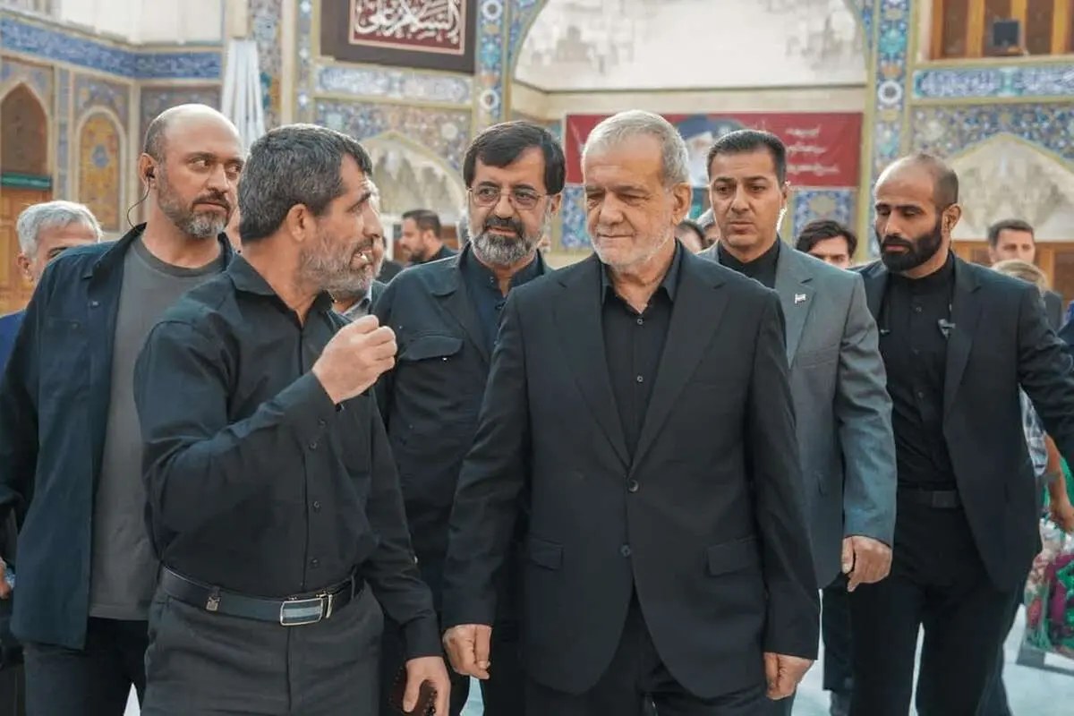 دیدار پزشکیان با خانواده شهیدان خطیب و امیر موسوی
