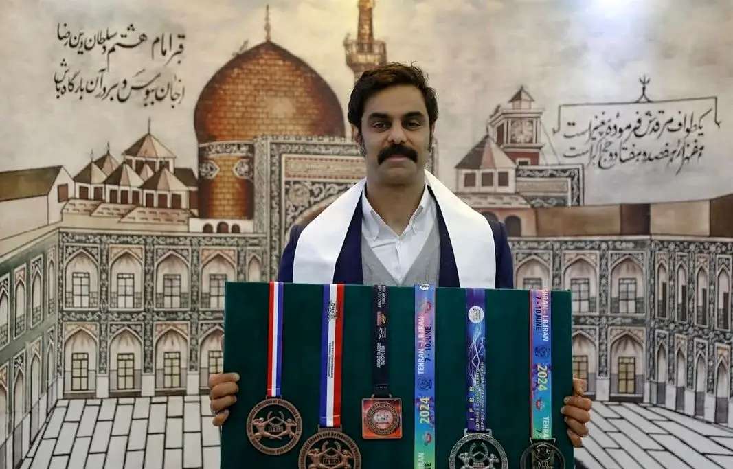 گریه شدید مهدی ماهانی روی آنتن زنده
