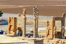 هیچ‌گونه تهدیدی متوجه حریم تخت‌جمشید نیست