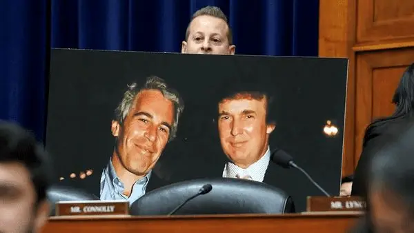 لو رفتن تصاویر جدید اپستین، ترامپ، کلینتون و گیتس در کنار مجرم جنسی!