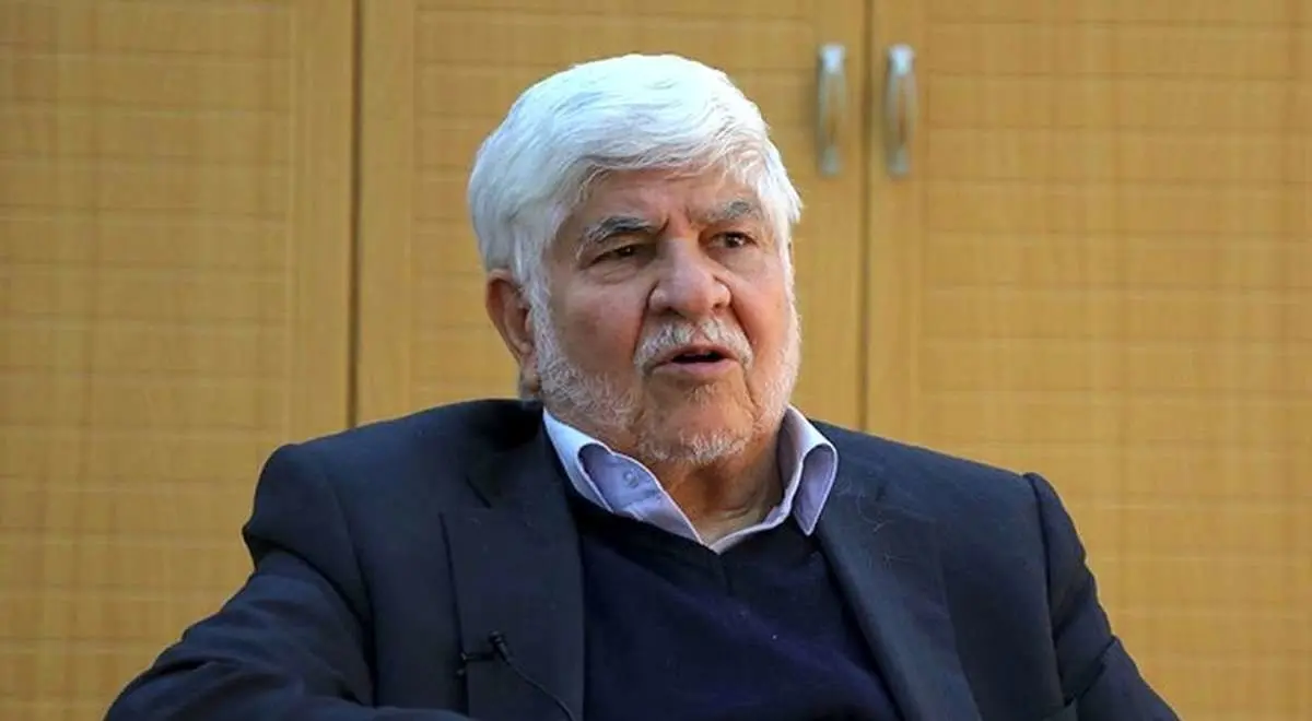 اختلافات گروه‌های سیاسی برای 80 درصد مردم مهم نیست / وظیفه فعالان سیاسی با مردم بودن است نه «بَر مردم» بودن