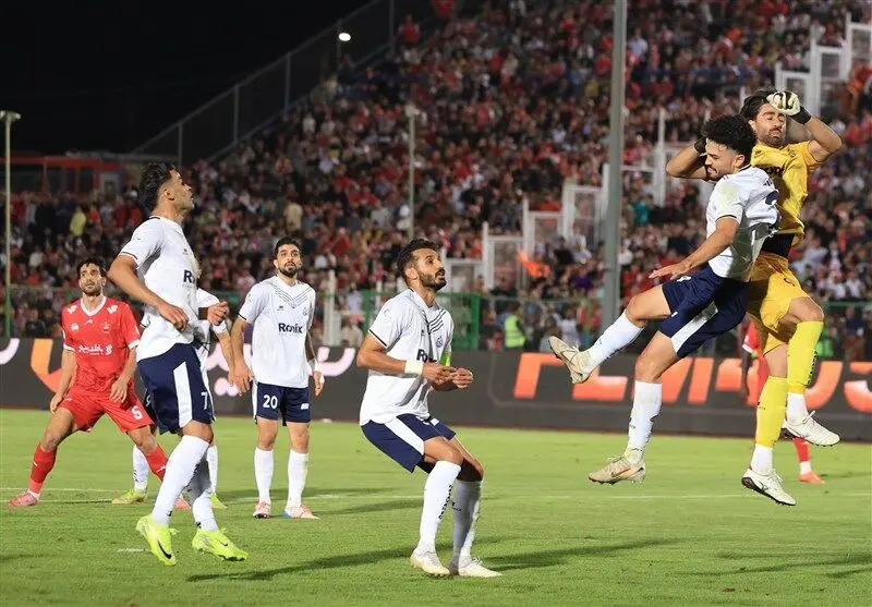 چرا بازی پرسپولیس مقابل ملوان ۳ بر صفر نشد؟