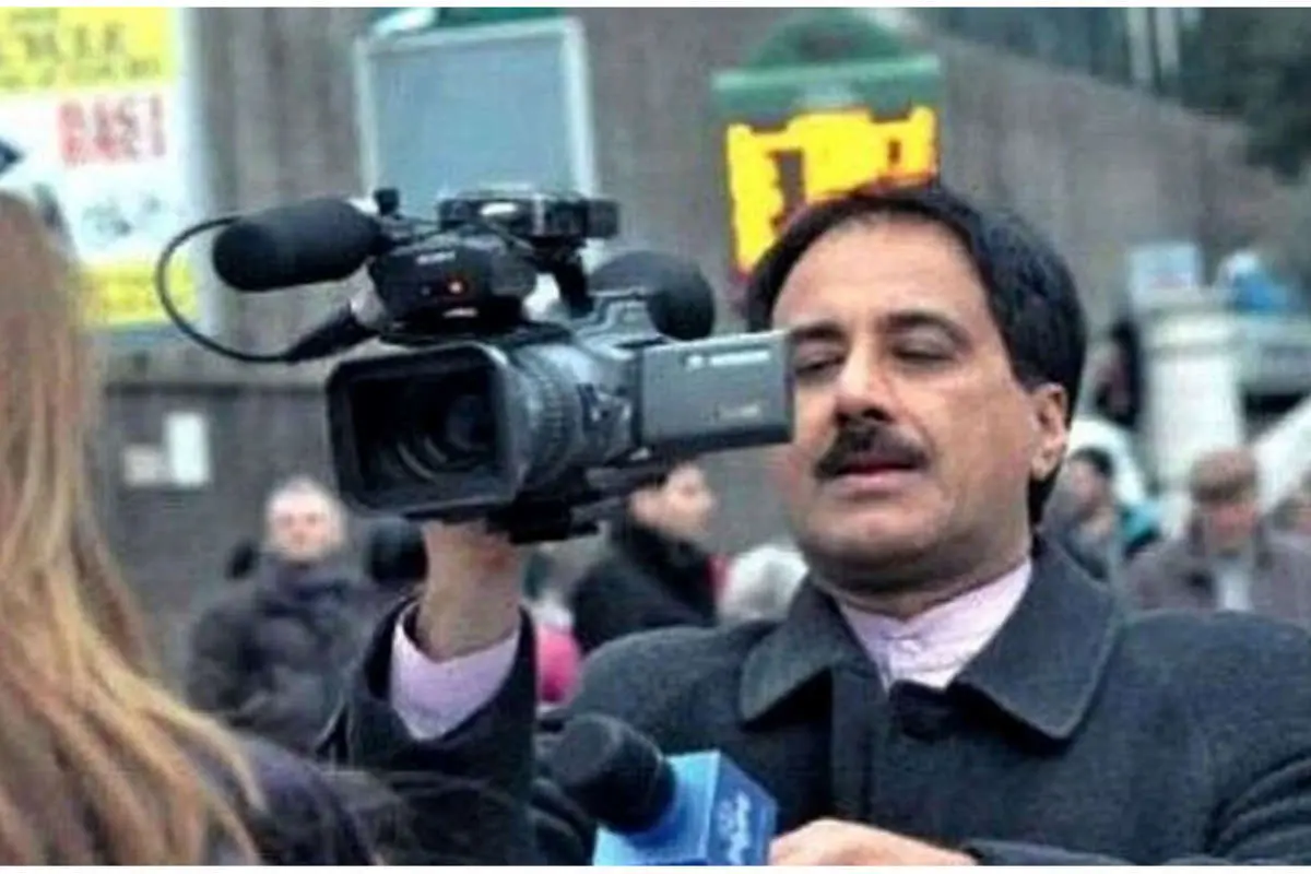 سلفی حمید معصومی نژاد با بهرام افشاری در خارج از کشور