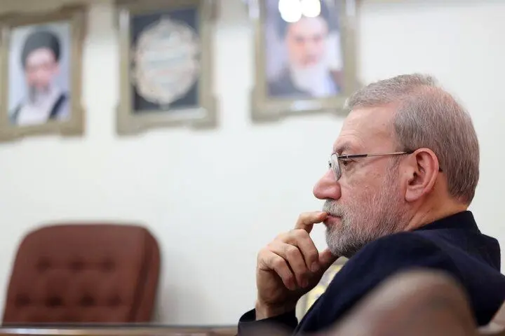 روزنامه اصولگرا: علی لاریجانی باید سال‌ها قبل در جایگاهی می‌ایستاد که امروز هست 