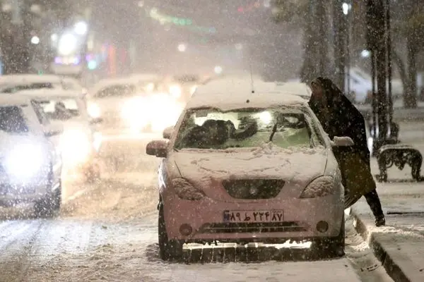 تصاویر؛ بارش اولین برف پاییزی در زنجان