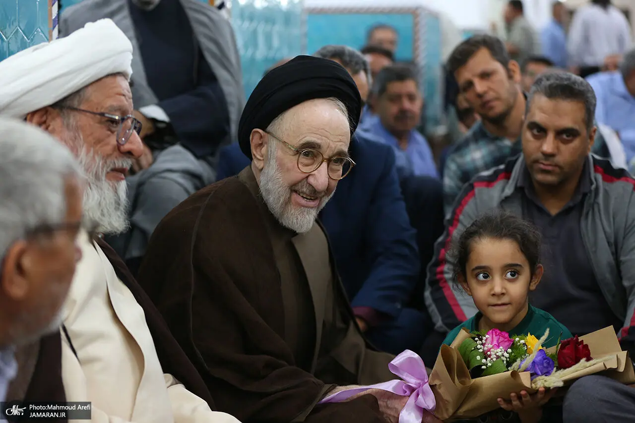 تصاویر؛ سید محمد خاتمی در مراسم سالگرد پدرش