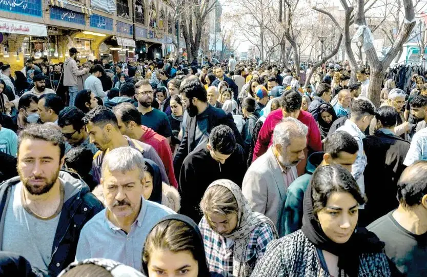 واقع‌گرایی فرساینده: سایه‌ای که جامعه را می‌بلعد
