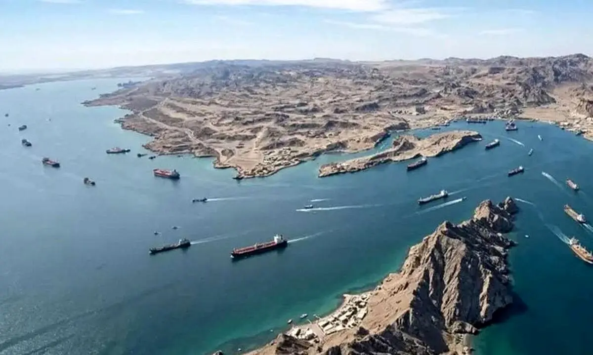 رسانه آمریکایی: ایران و عمان عوارض عبور از تنگه هرمز دریافت خواهند کرد