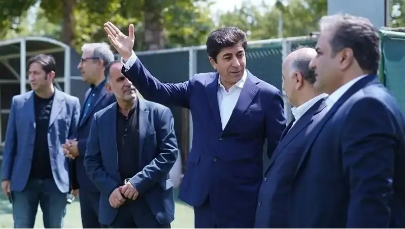 «ه.م»؛ متخصص درخواست و ریجکت ویزای آمریکا

