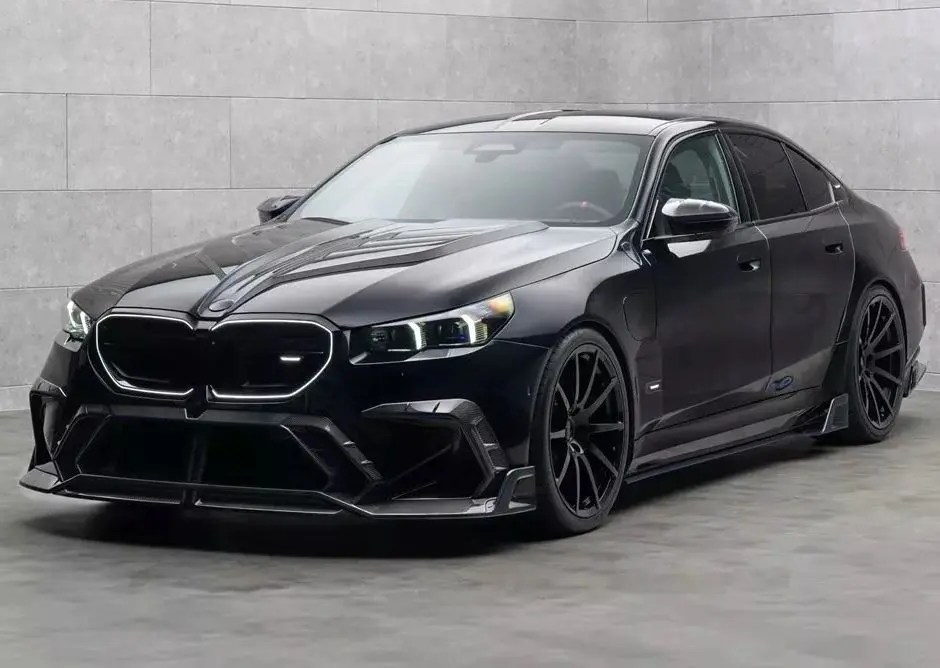 بی‌ام‌و M5 منصوری؛ تلفیقی از شکوه آلمانی و خشم ایتالیایی!