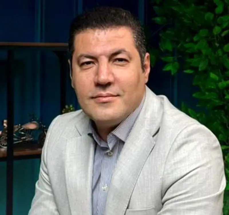 شاهرخ کشاورز
