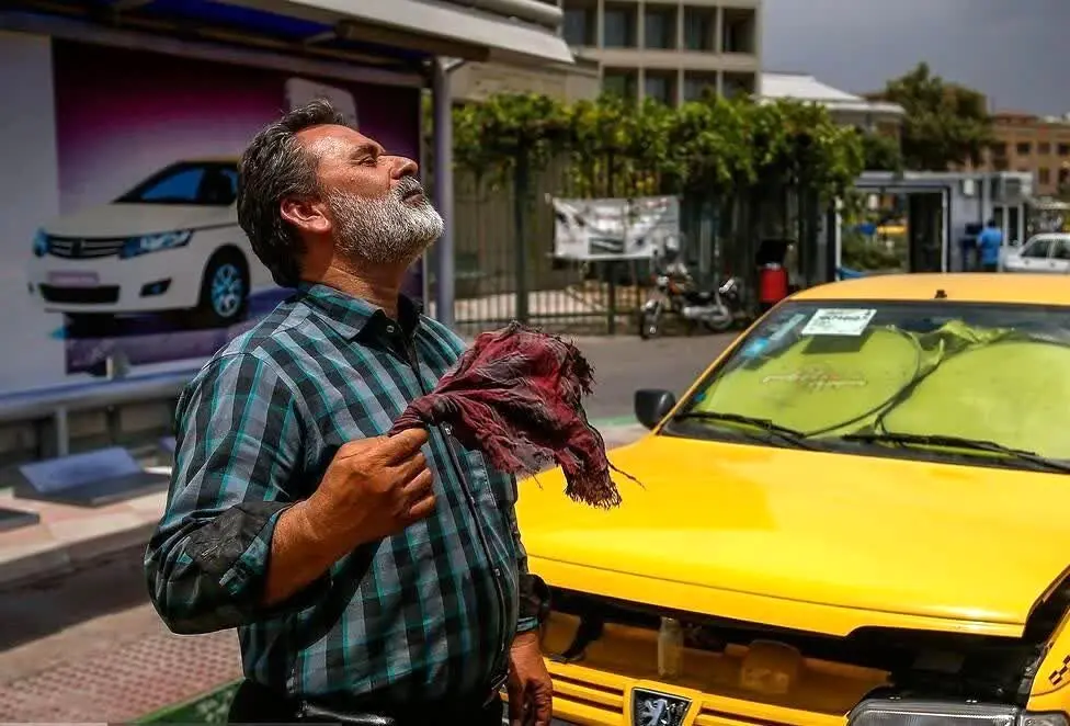 ثبت دمای ۵۰ درجه و بالاتر در ۸ شهر خوزستان