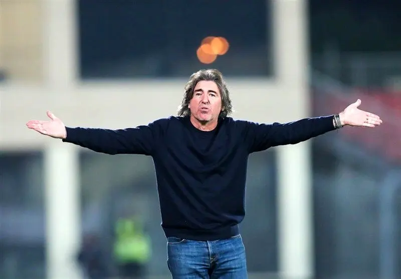 دلخوری ساپینتو از حرکت عجیب مدیرعامل استقلال بین دو نیمه!