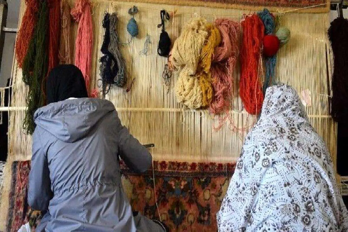 زنان تنها؛ نسلی که بار زندگی را بی‌صدا بر دوش می‌کشند

