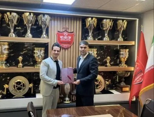 ماجرای پست جدید یک فروشنده موبایل در پرسپولیس