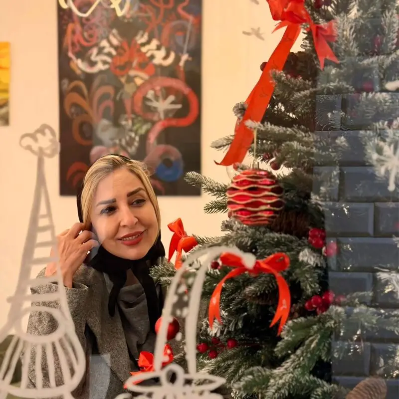 مرجانه گلچین