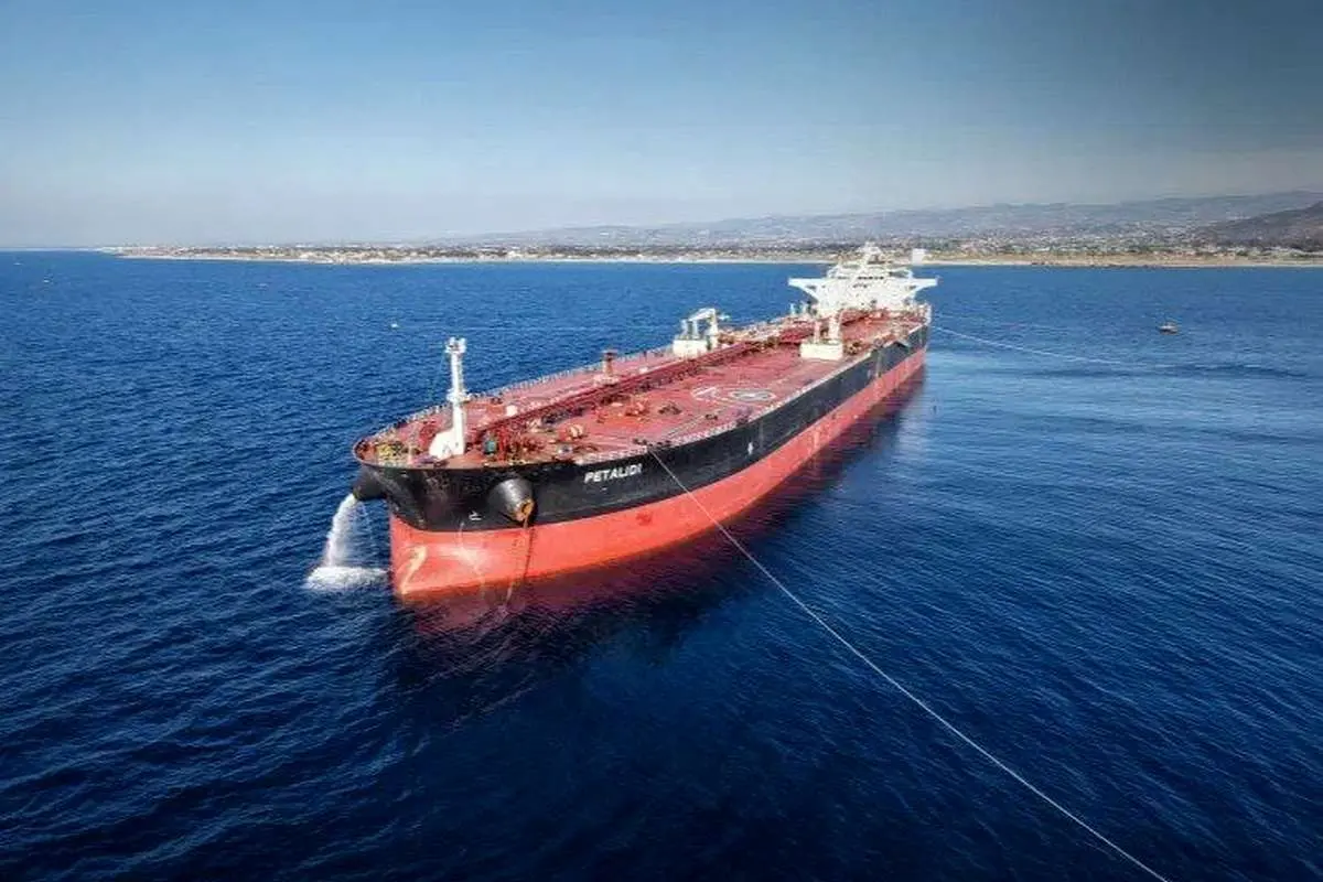 ادعای بلومبرگ: کاهش تقاضای خرید نفت ایران توسط چین