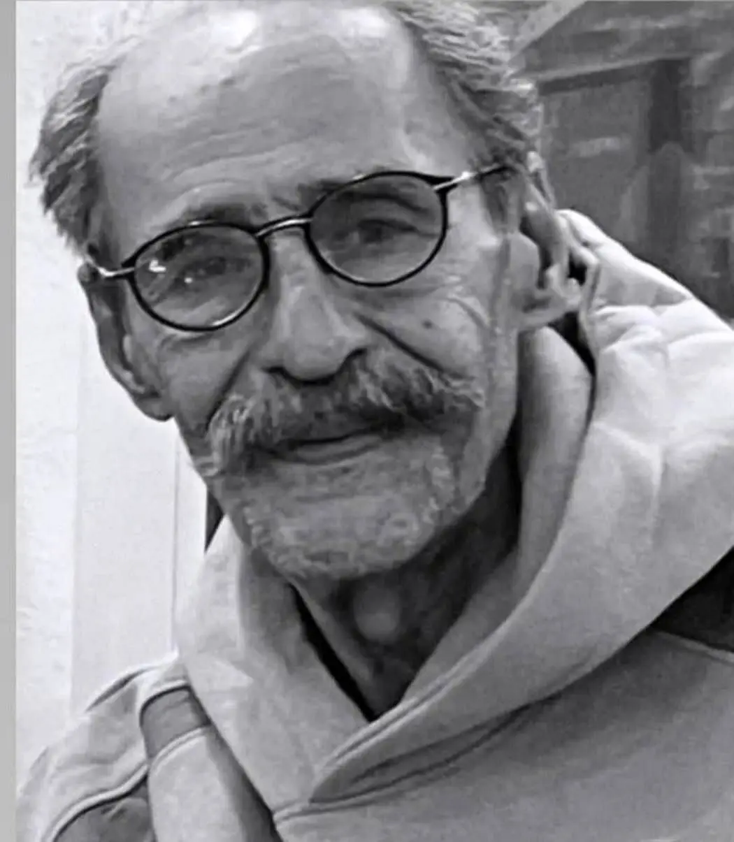 خالق مجسمه «طیران» درگذشت