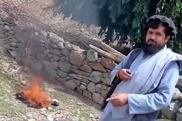 آتش زدن شلوار شهروندان افغان توسط طالبان!