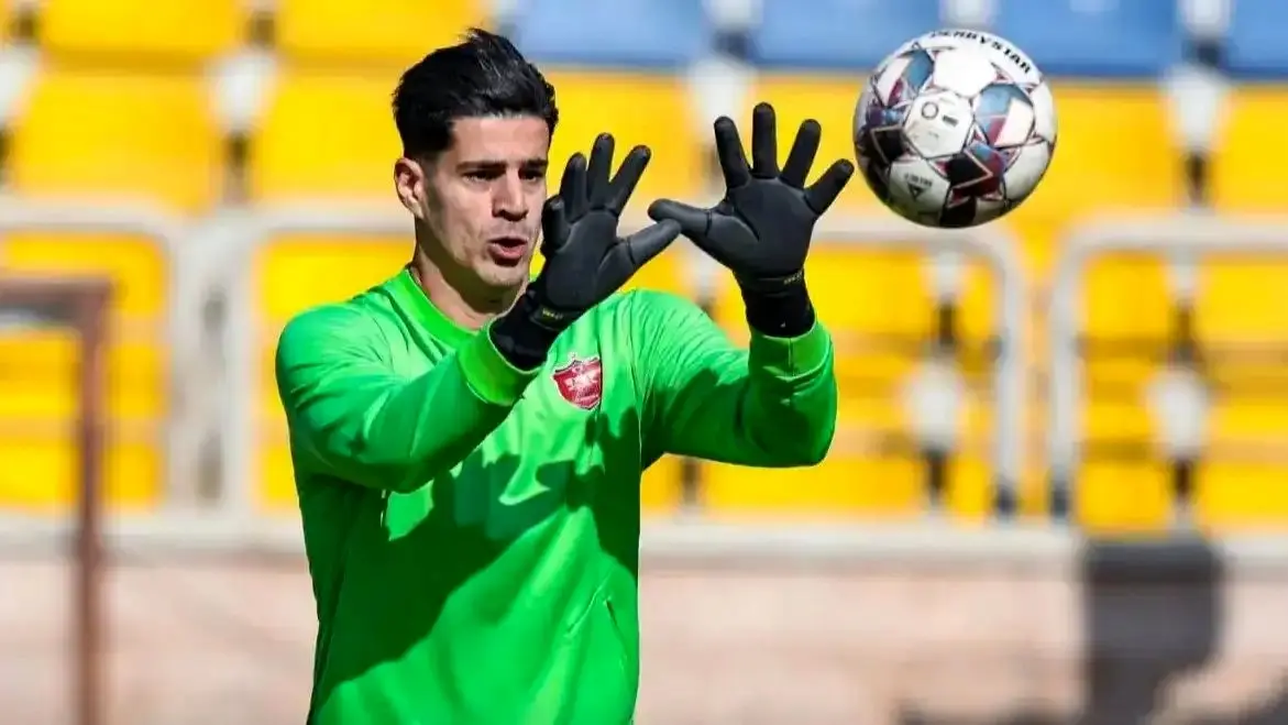 پیام نیازمند قافیه را به علیرضا بیرانوند باخت؟