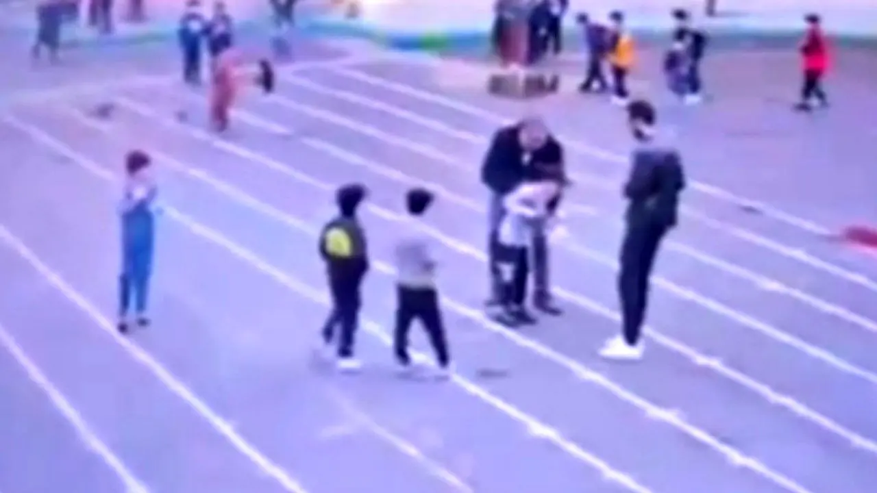 لحظه نجات جان یک دانش‌آموز توسط معلم تبریزی