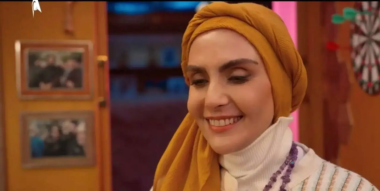 عکس متفاوت شیوا مکینیان بازیگر نقش شری در سریال پایتخت 