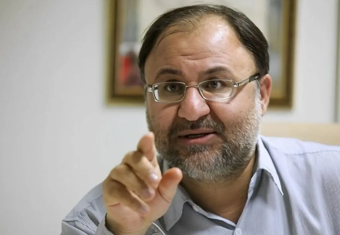 ادعای عجیب صادق کوشکی: تیم ظریف در وین 270 کیلو آجیل خوردند