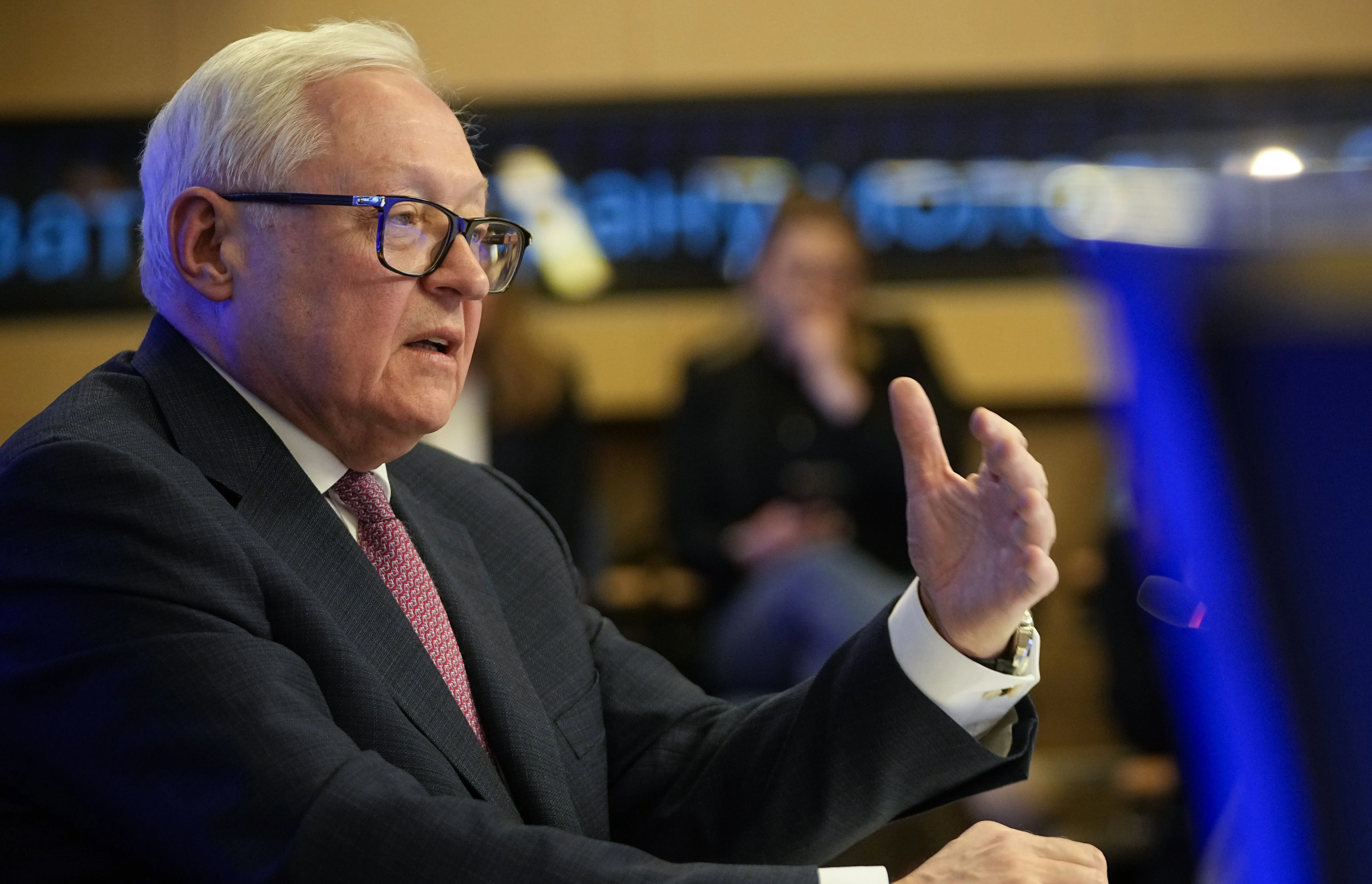 ریابکوف: روسیه و اوکراین در آستانه توافقی برای پایان جنگ هستند
