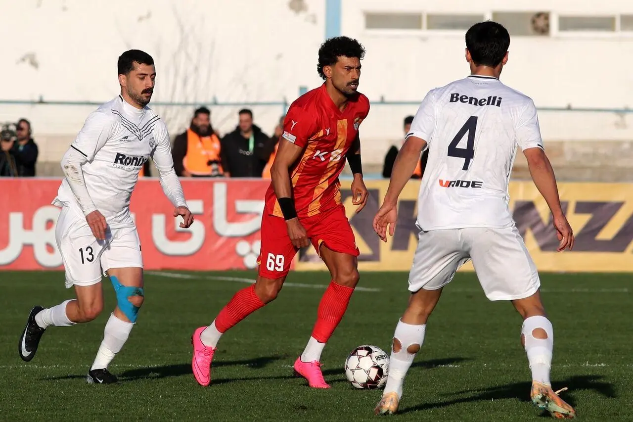 رامین رضاییان - پرسپولیس؛ عشقی که تبدیل به نفرت شد