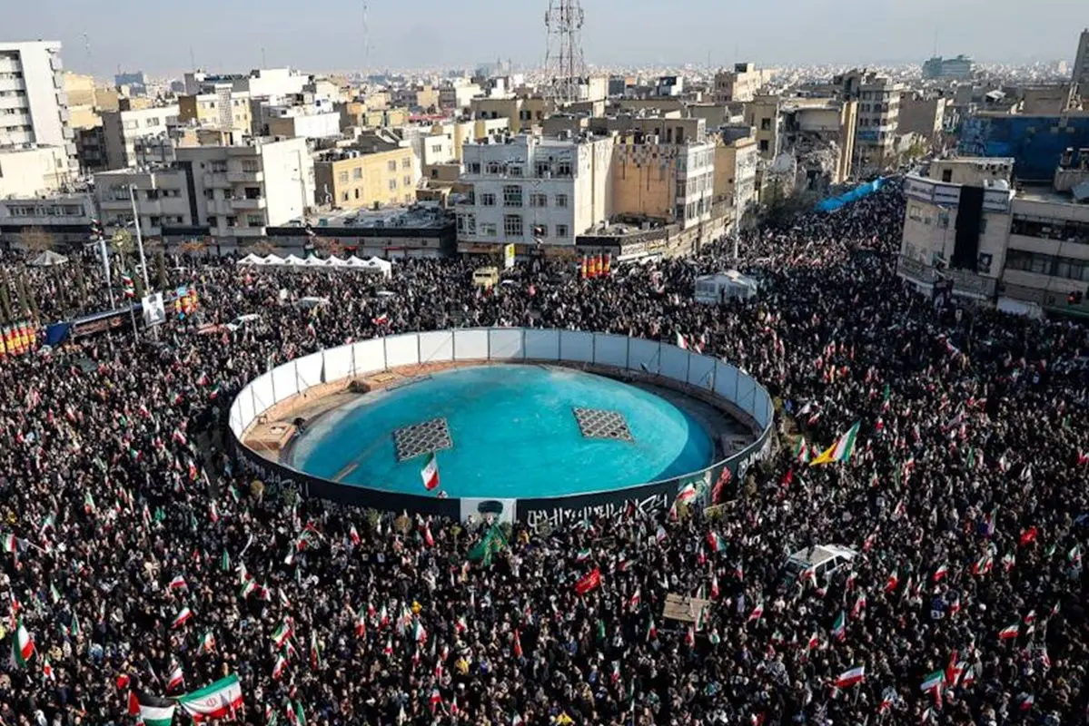 مراسم بیعت با سومین رهبر انقلاب در تهران